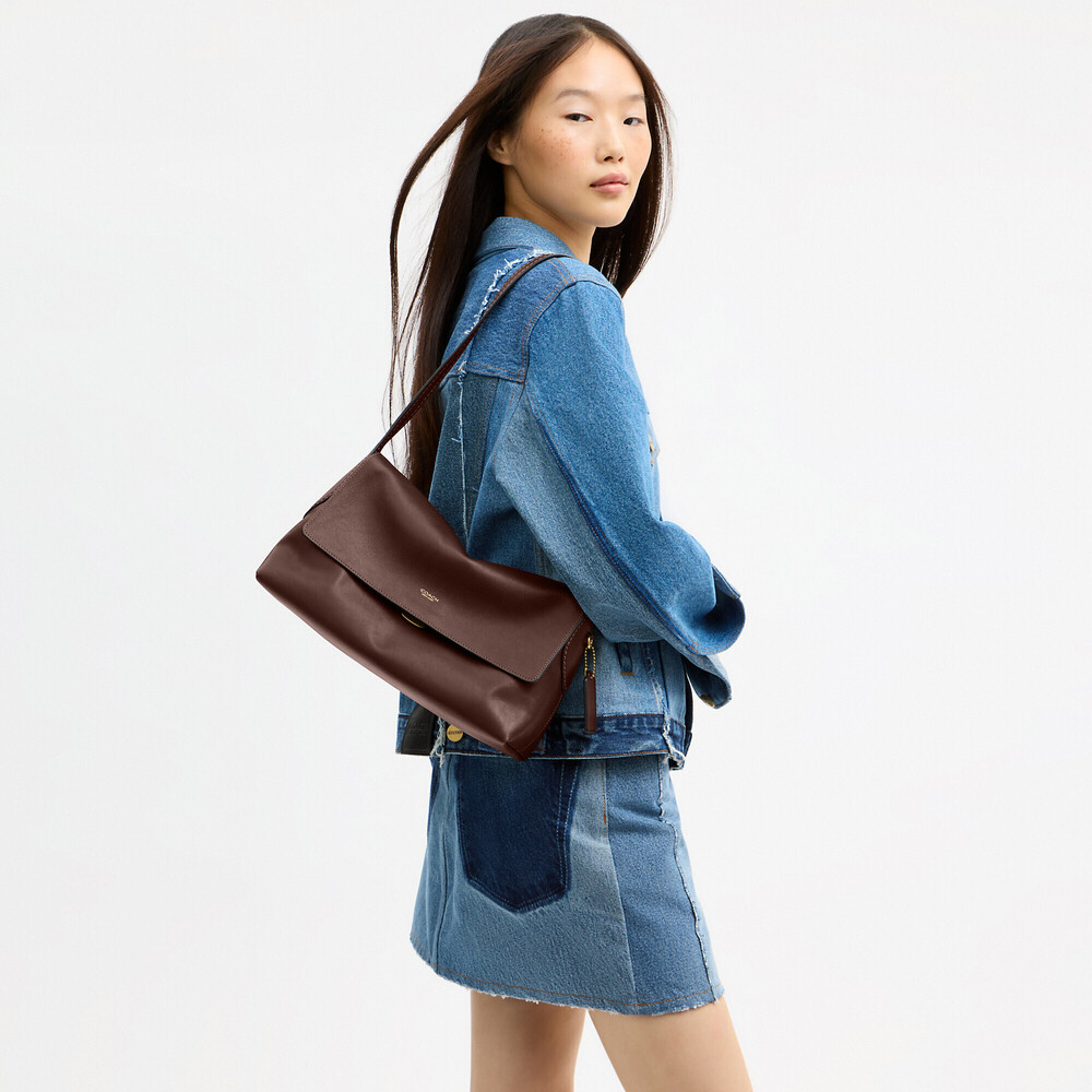 Coach Chelsea Shoulder Bag 30